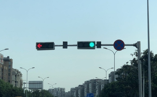 交通信号灯,交通标志牌厂家